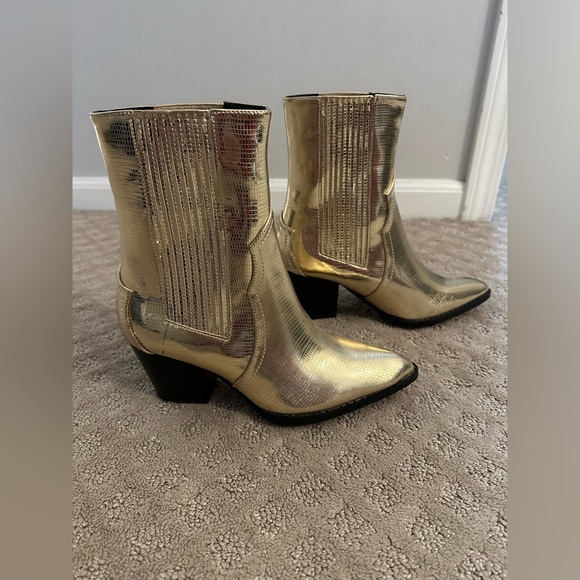 Lulus NWT gold metallic western ankle boots size 7 - Picture 2 of 6